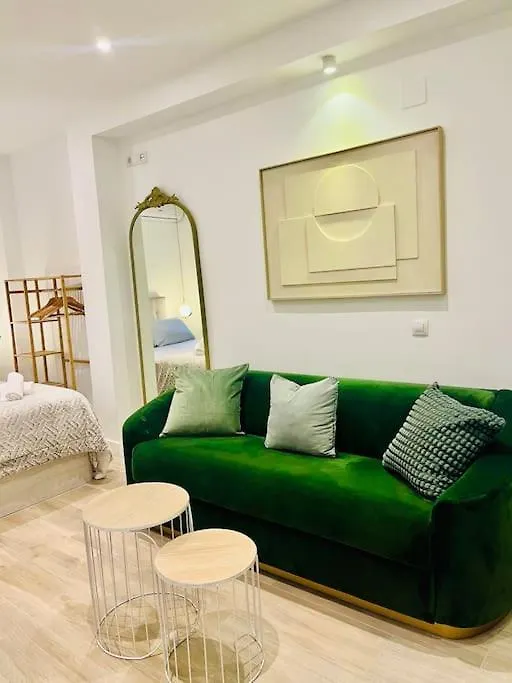New Luxurious Studio With Patio/Center Apartman Málaga